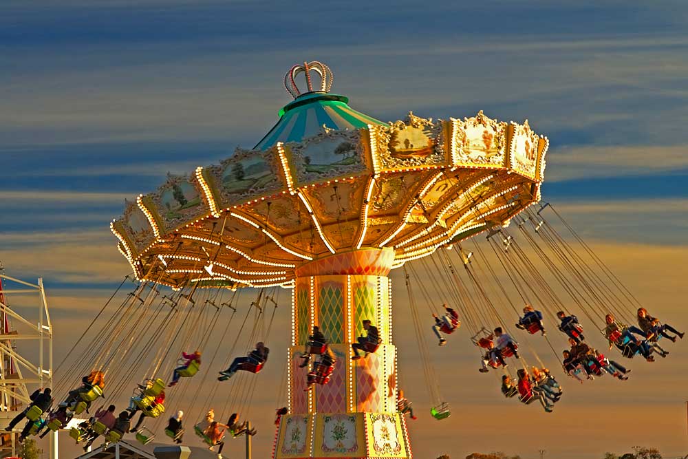 People in carosel.